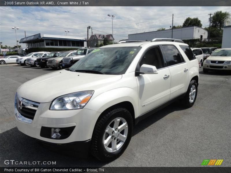 Front 3/4 View of 2008 Outlook XR AWD