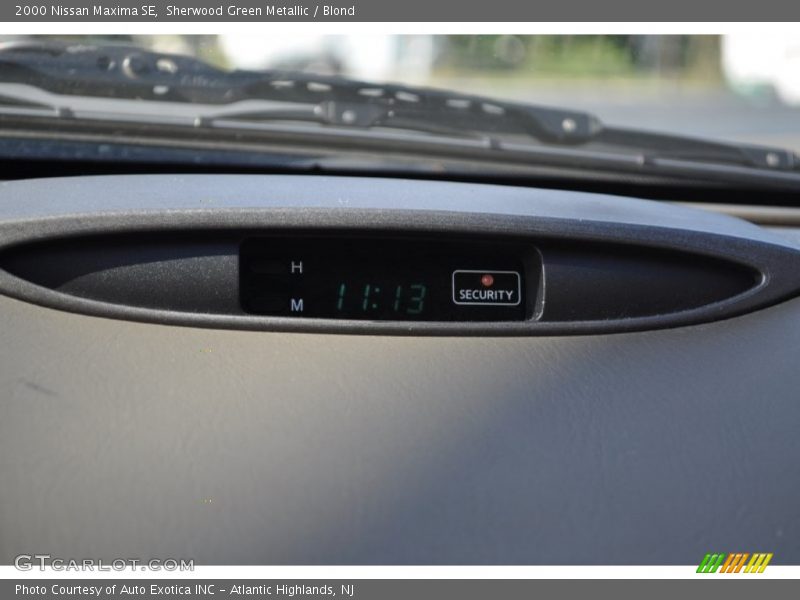 Sherwood Green Metallic / Blond 2000 Nissan Maxima SE