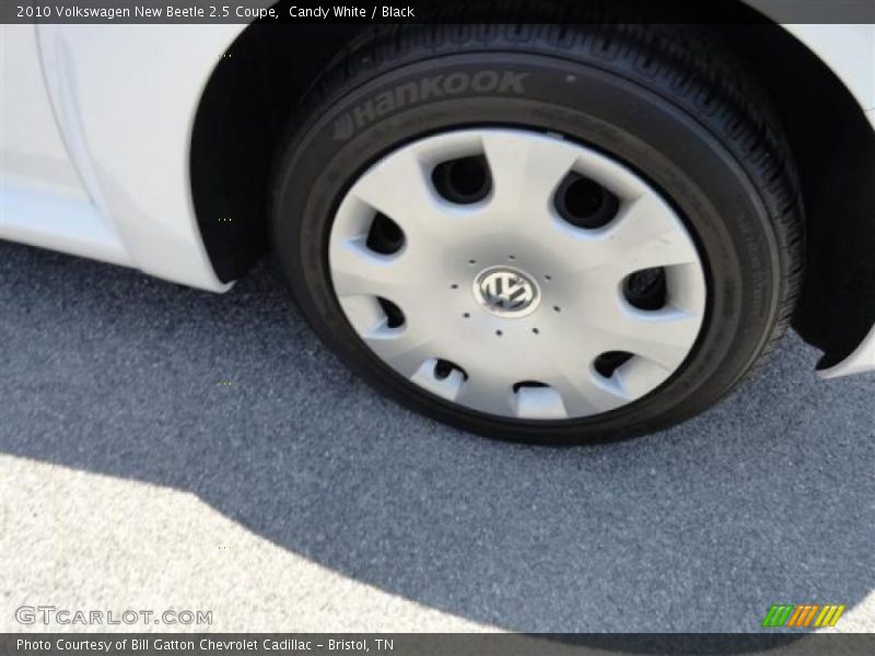 Candy White / Black 2010 Volkswagen New Beetle 2.5 Coupe