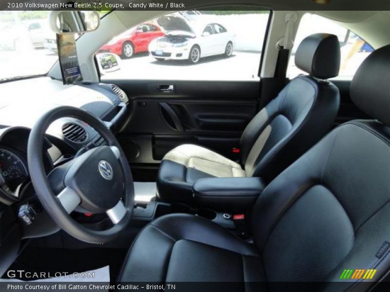 Candy White / Black 2010 Volkswagen New Beetle 2.5 Coupe