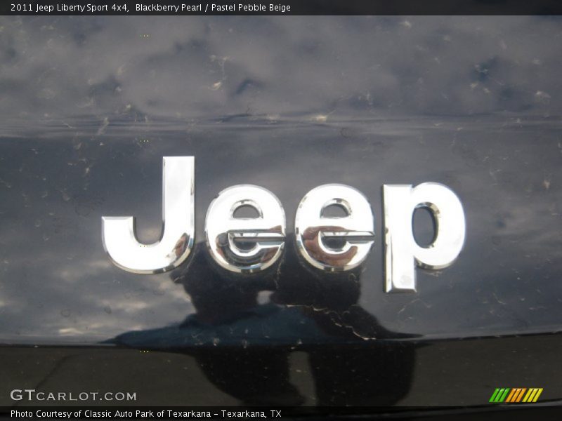 Blackberry Pearl / Pastel Pebble Beige 2011 Jeep Liberty Sport 4x4