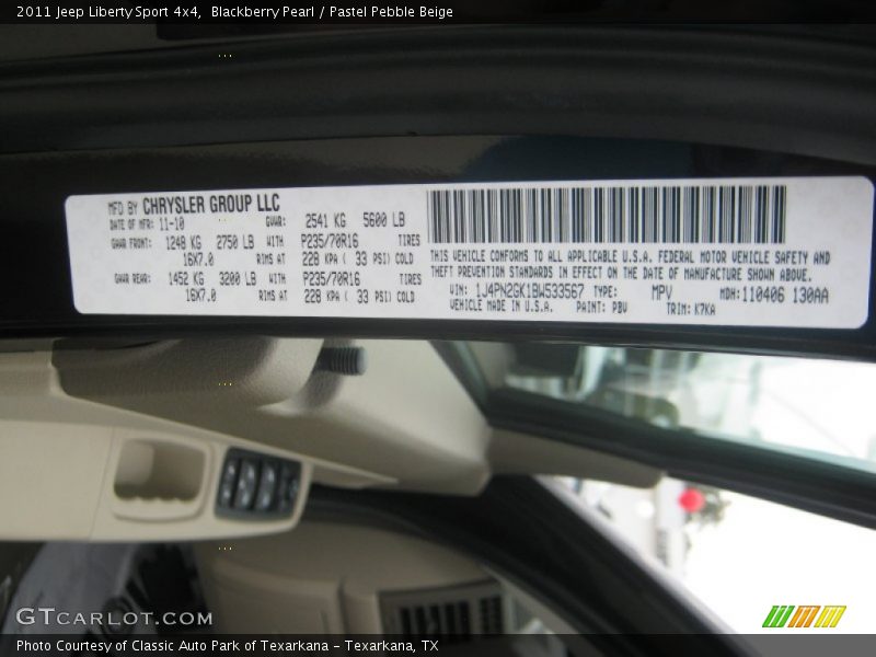 Blackberry Pearl / Pastel Pebble Beige 2011 Jeep Liberty Sport 4x4