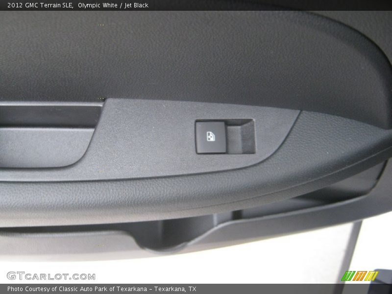 Olympic White / Jet Black 2012 GMC Terrain SLE