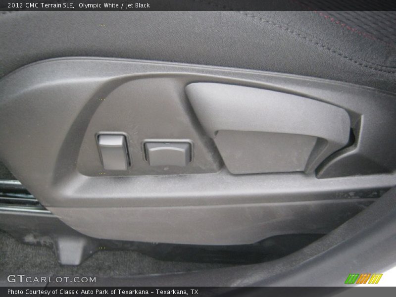 Olympic White / Jet Black 2012 GMC Terrain SLE