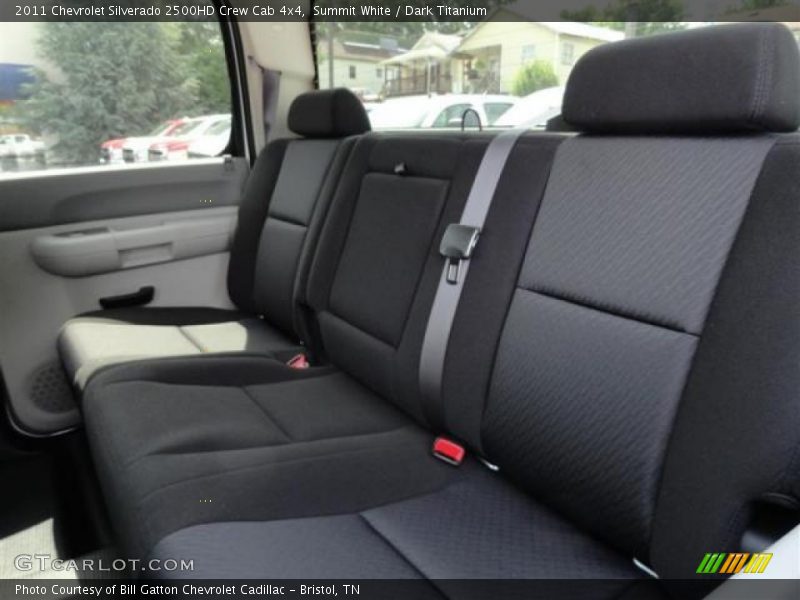 Summit White / Dark Titanium 2011 Chevrolet Silverado 2500HD Crew Cab 4x4