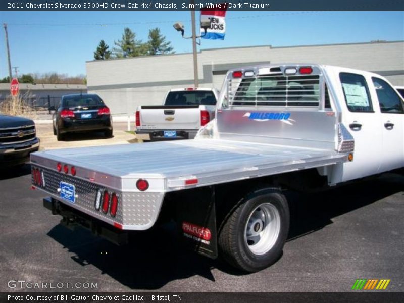 Summit White / Dark Titanium 2011 Chevrolet Silverado 3500HD Crew Cab 4x4 Chassis