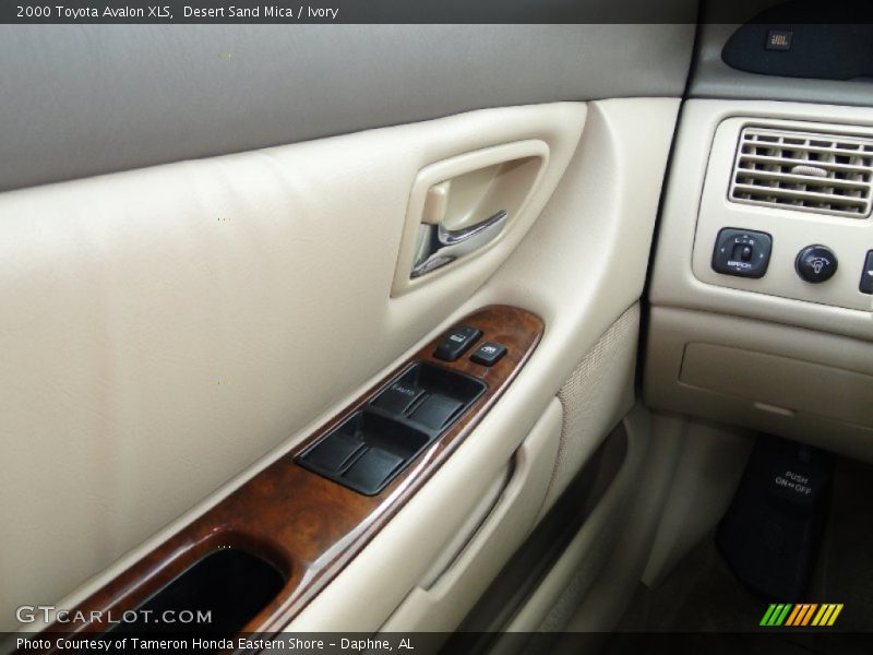 Desert Sand Mica / Ivory 2000 Toyota Avalon XLS