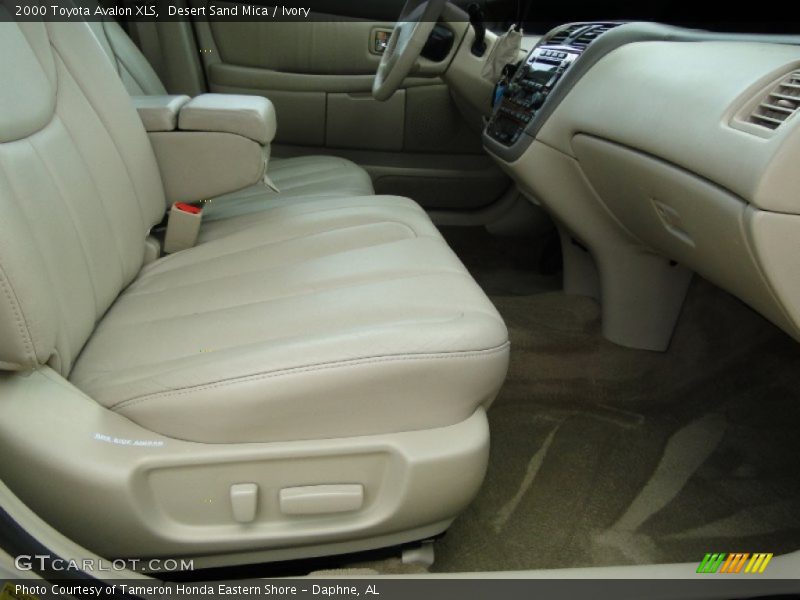 Desert Sand Mica / Ivory 2000 Toyota Avalon XLS