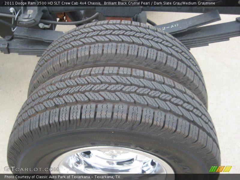 Brilliant Black Crystal Pearl / Dark Slate Gray/Medium Graystone 2011 Dodge Ram 3500 HD SLT Crew Cab 4x4 Chassis