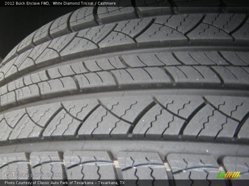 White Diamond Tricoat / Cashmere 2012 Buick Enclave FWD