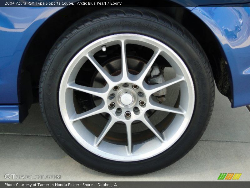 Custom Wheels of 2004 RSX Type S Sports Coupe