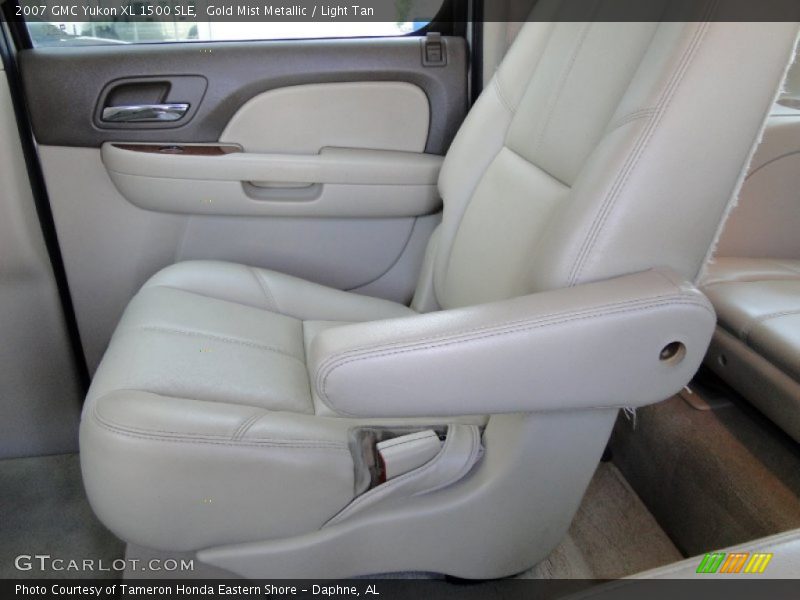 Gold Mist Metallic / Light Tan 2007 GMC Yukon XL 1500 SLE