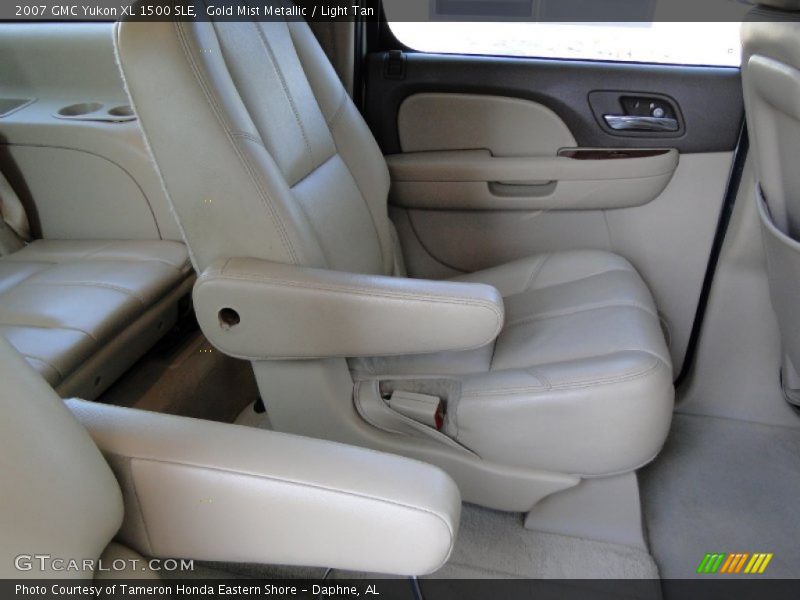 Gold Mist Metallic / Light Tan 2007 GMC Yukon XL 1500 SLE