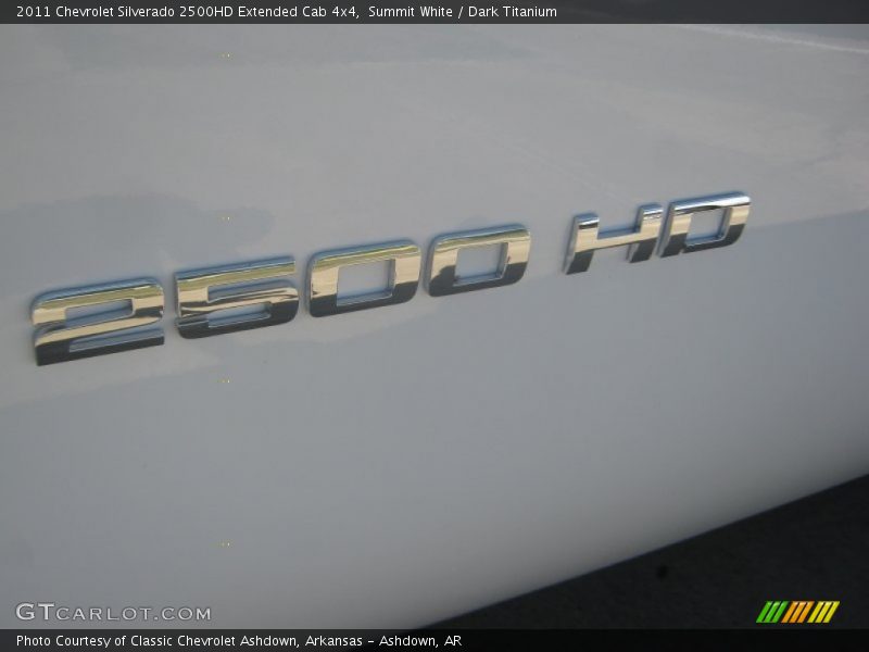 Summit White / Dark Titanium 2011 Chevrolet Silverado 2500HD Extended Cab 4x4