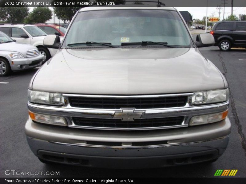 Light Pewter Metallic / Tan/Neutral 2002 Chevrolet Tahoe LT