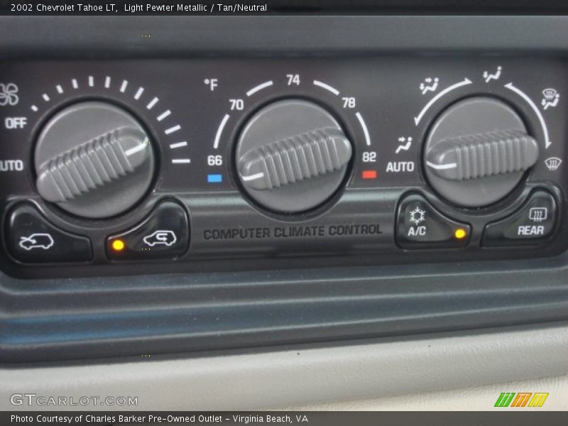 Light Pewter Metallic / Tan/Neutral 2002 Chevrolet Tahoe LT