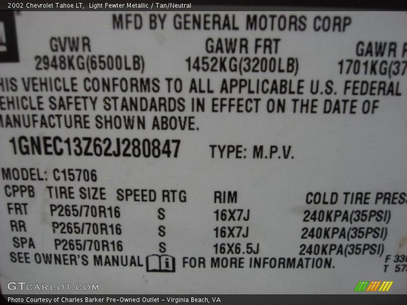 Light Pewter Metallic / Tan/Neutral 2002 Chevrolet Tahoe LT