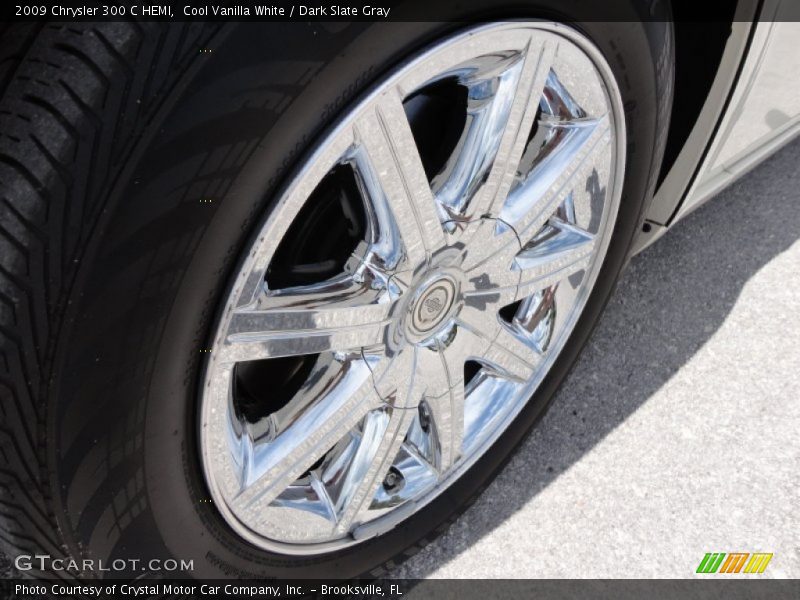 Cool Vanilla White / Dark Slate Gray 2009 Chrysler 300 C HEMI