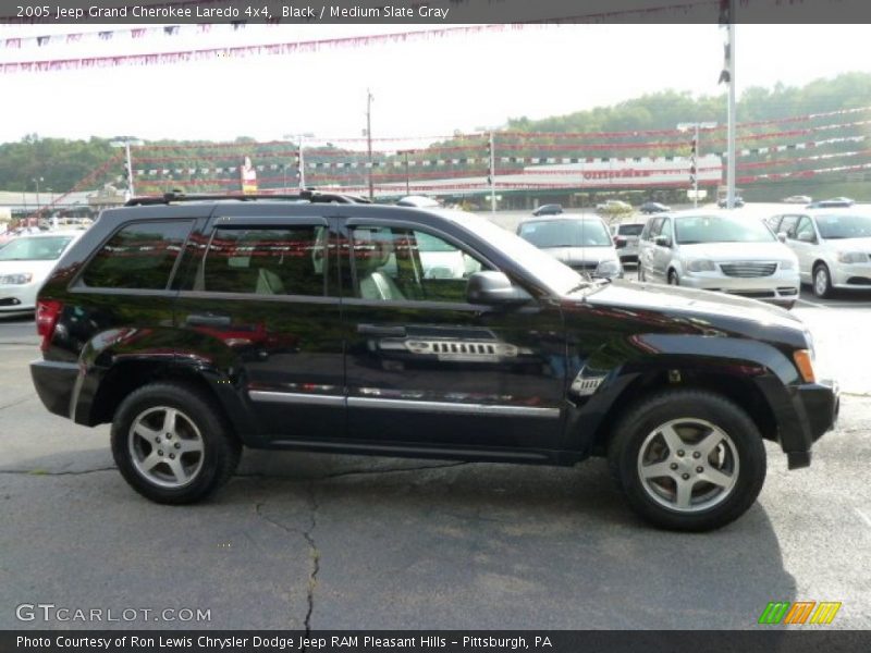 Black / Medium Slate Gray 2005 Jeep Grand Cherokee Laredo 4x4