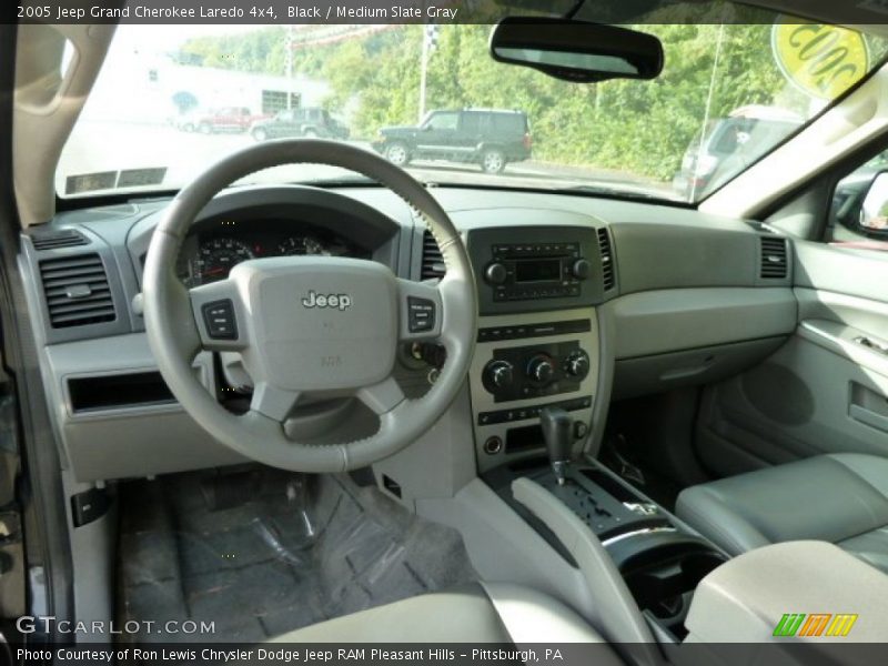 Black / Medium Slate Gray 2005 Jeep Grand Cherokee Laredo 4x4