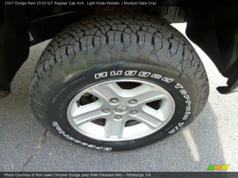 Light Khaki Metallic / Medium Slate Gray 2007 Dodge Ram 1500 SLT Regular Cab 4x4
