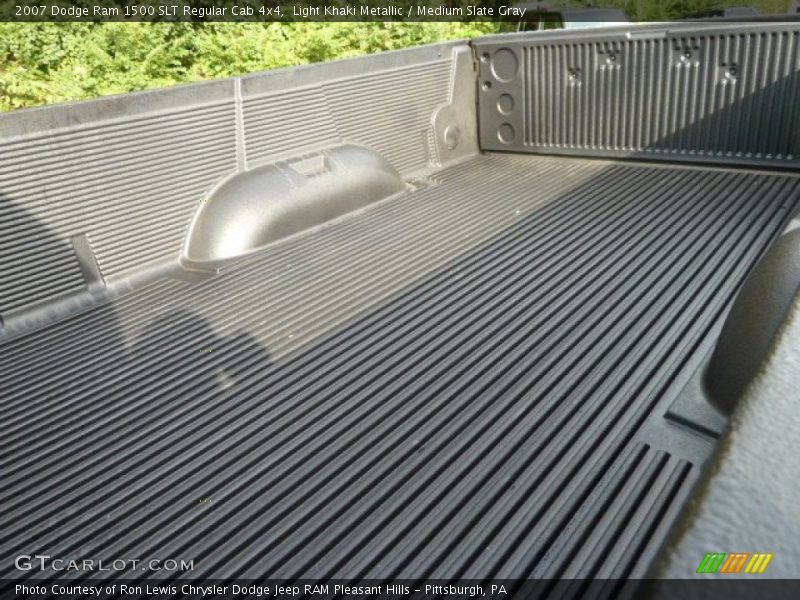 Light Khaki Metallic / Medium Slate Gray 2007 Dodge Ram 1500 SLT Regular Cab 4x4