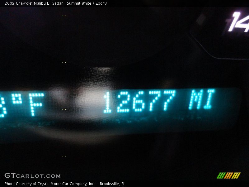 Summit White / Ebony 2009 Chevrolet Malibu LT Sedan