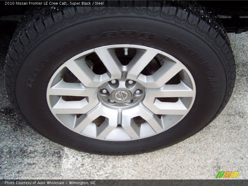 Super Black / Steel 2010 Nissan Frontier LE Crew Cab