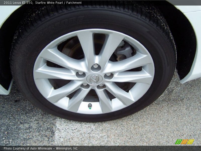 Starfire White Pearl / Parchment 2011 Lexus ES 350