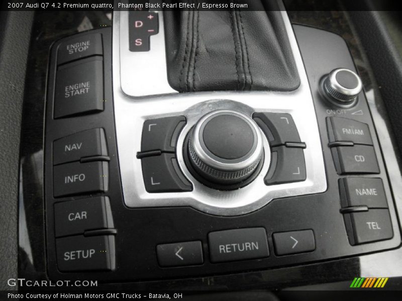 Controls of 2007 Q7 4.2 Premium quattro