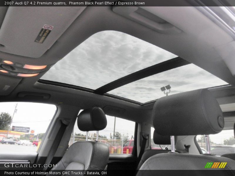 Sunroof of 2007 Q7 4.2 Premium quattro