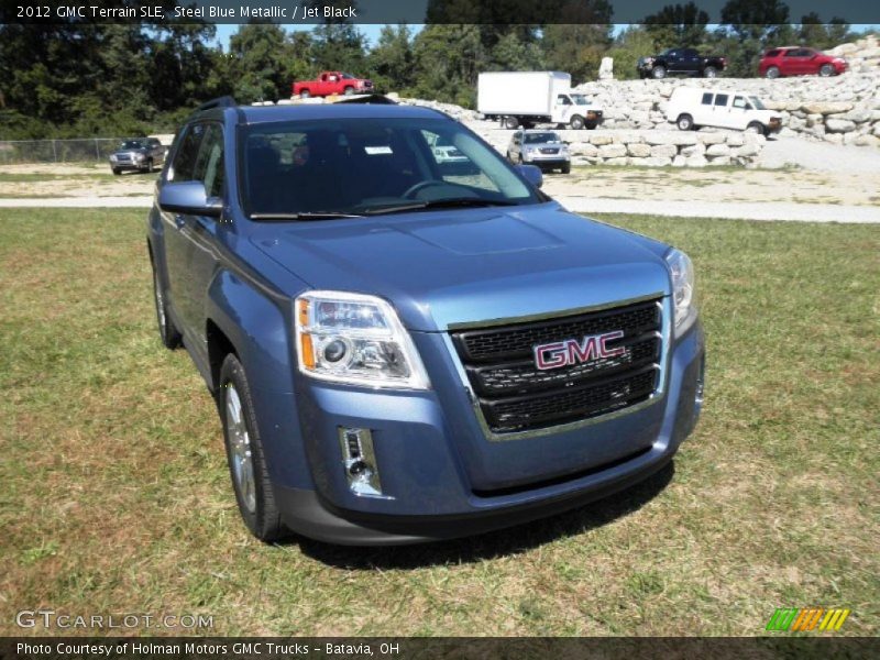 Front 3/4 View of 2012 Terrain SLE