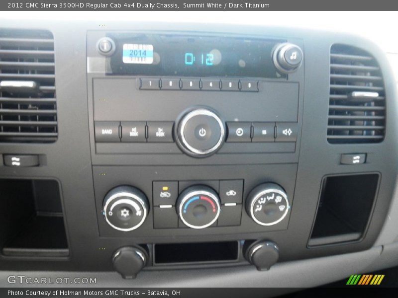 Controls of 2012 Sierra 3500HD Regular Cab 4x4 Dually Chassis