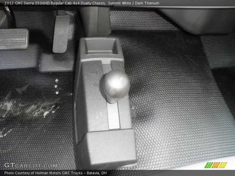 Controls of 2012 Sierra 3500HD Regular Cab 4x4 Dually Chassis