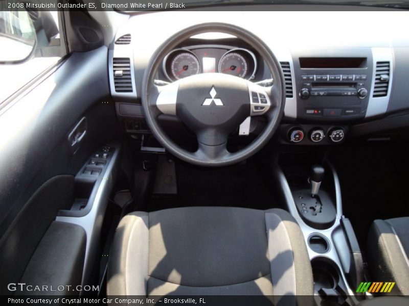 Diamond White Pearl / Black 2008 Mitsubishi Outlander ES