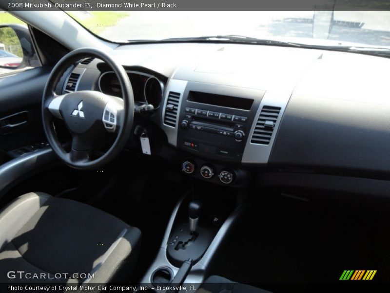 Diamond White Pearl / Black 2008 Mitsubishi Outlander ES