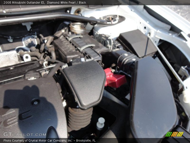 Diamond White Pearl / Black 2008 Mitsubishi Outlander ES
