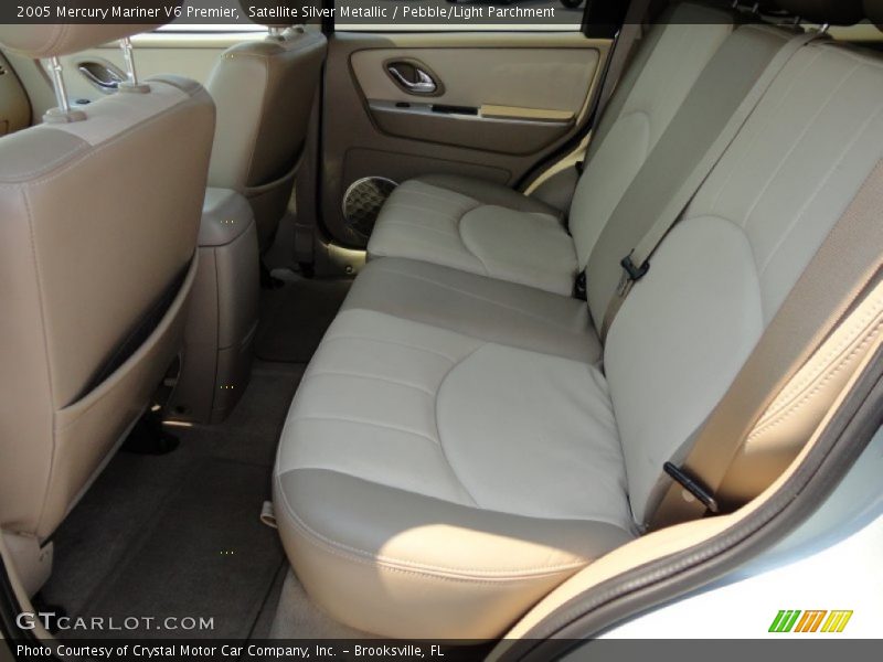  2005 Mariner V6 Premier Pebble/Light Parchment Interior