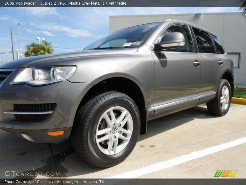 Alaska Grey Metallic / Anthracite 2009 Volkswagen Touareg 2 VR6