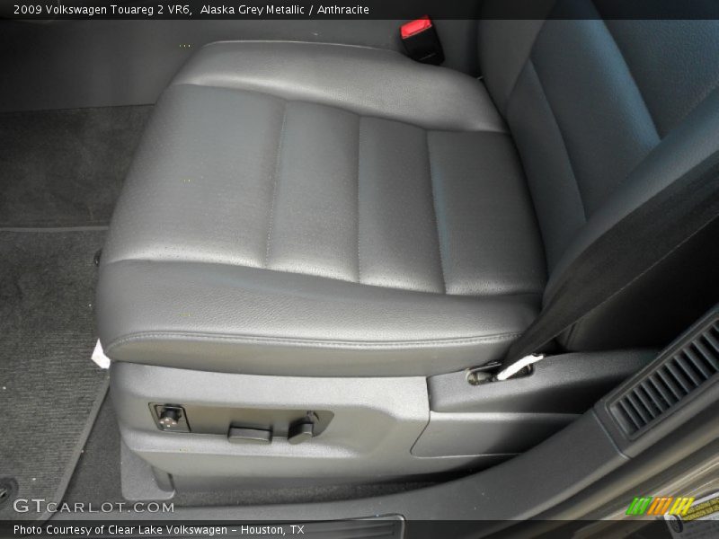 Alaska Grey Metallic / Anthracite 2009 Volkswagen Touareg 2 VR6