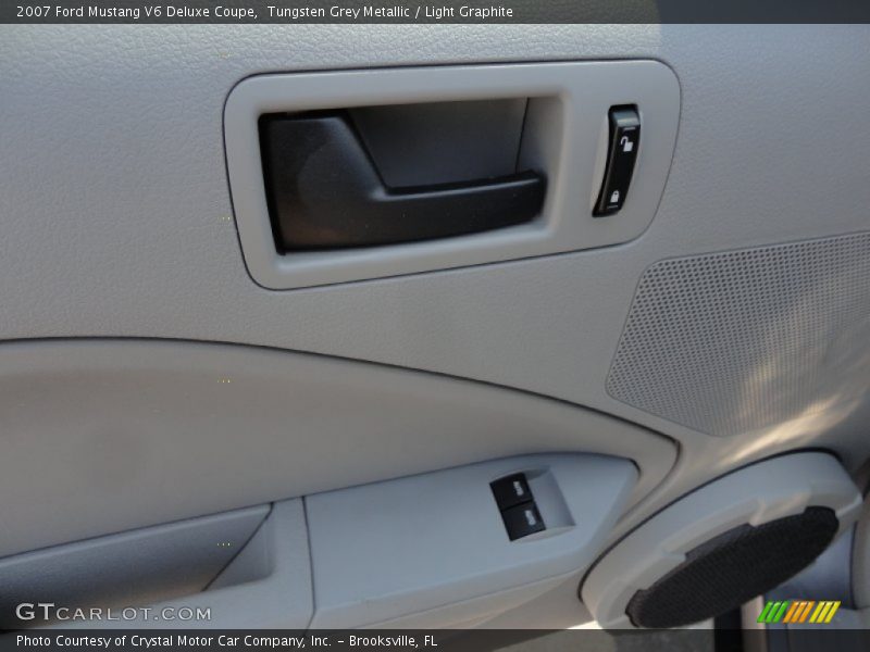 Tungsten Grey Metallic / Light Graphite 2007 Ford Mustang V6 Deluxe Coupe