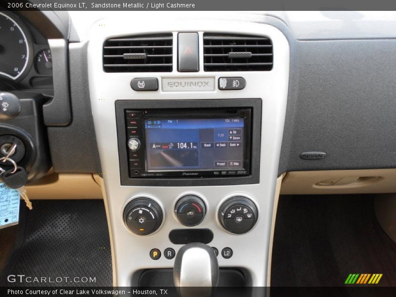 Sandstone Metallic / Light Cashmere 2006 Chevrolet Equinox LT