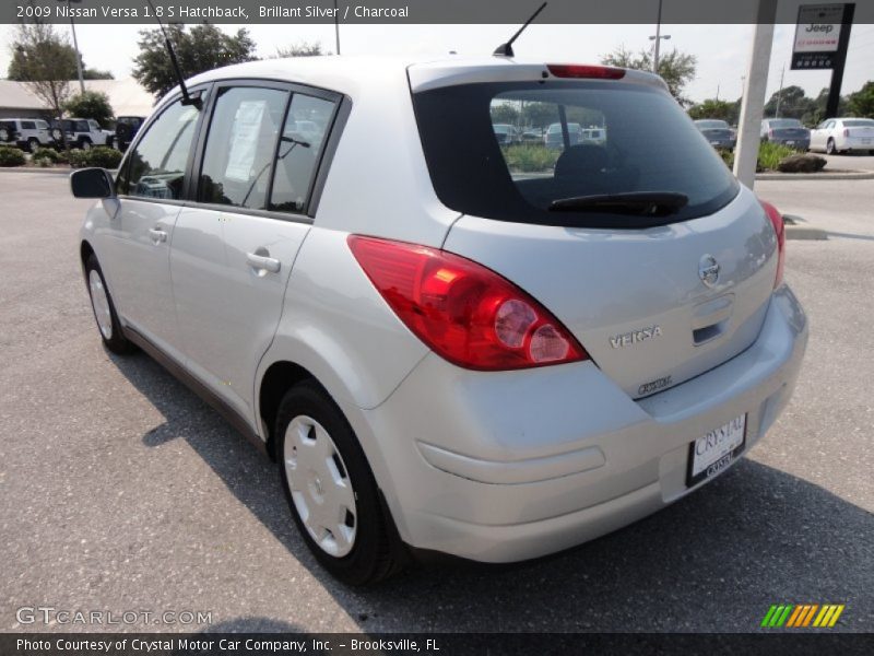 Brillant Silver / Charcoal 2009 Nissan Versa 1.8 S Hatchback
