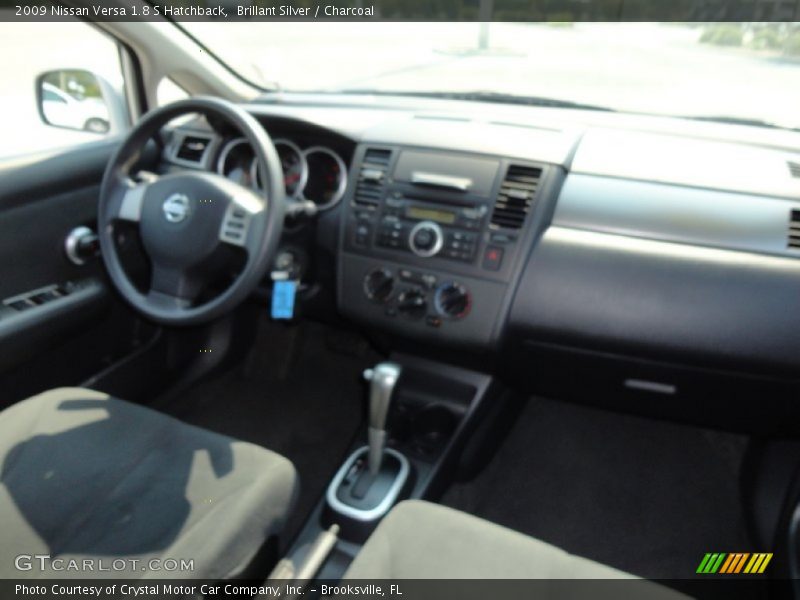 Brillant Silver / Charcoal 2009 Nissan Versa 1.8 S Hatchback