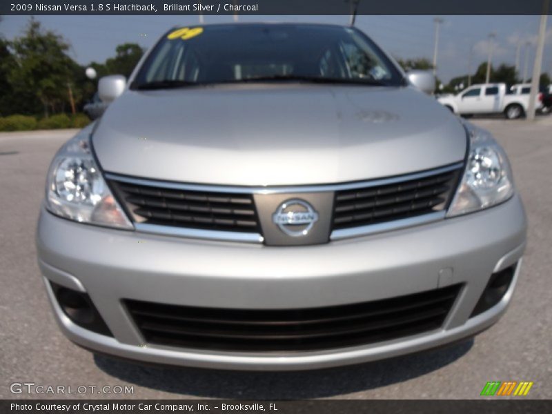 Brillant Silver / Charcoal 2009 Nissan Versa 1.8 S Hatchback