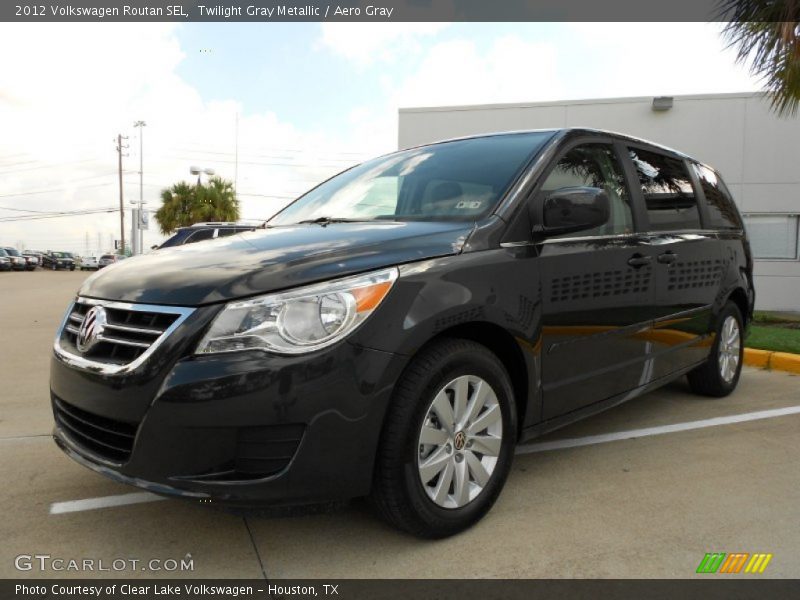 Twilight Gray Metallic / Aero Gray 2012 Volkswagen Routan SEL