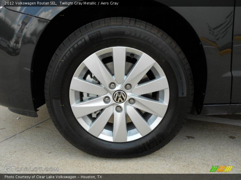  2012 Routan SEL Wheel