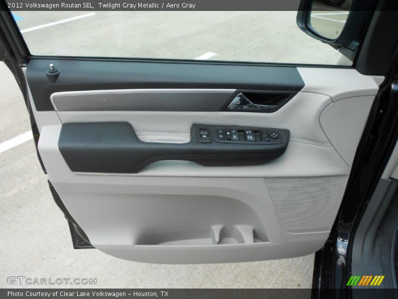 Door Panel of 2012 Routan SEL