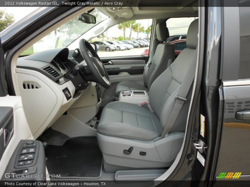 2012 Routan SEL Aero Gray Interior