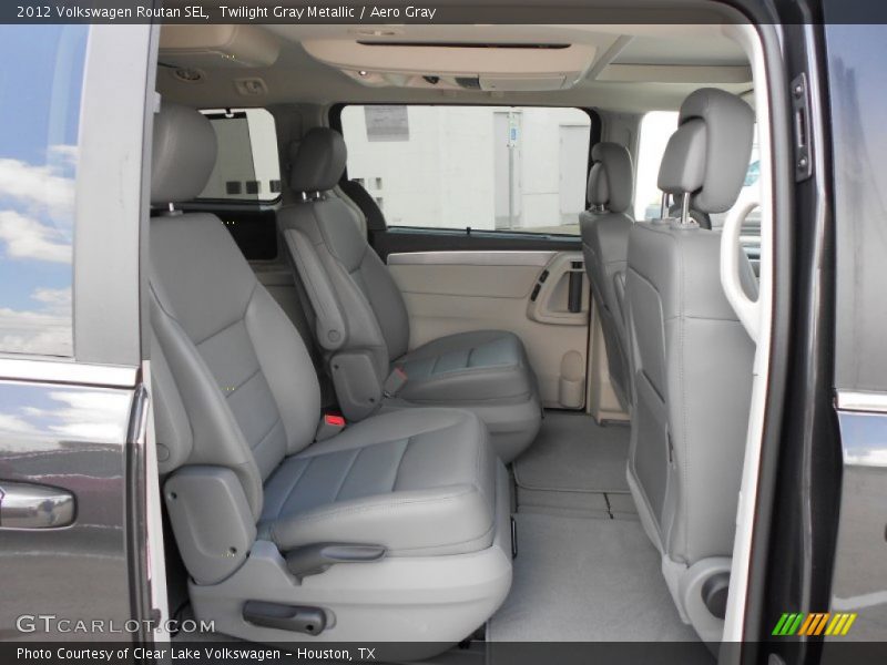  2012 Routan SEL Aero Gray Interior